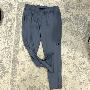 XL Under Armour workout pants